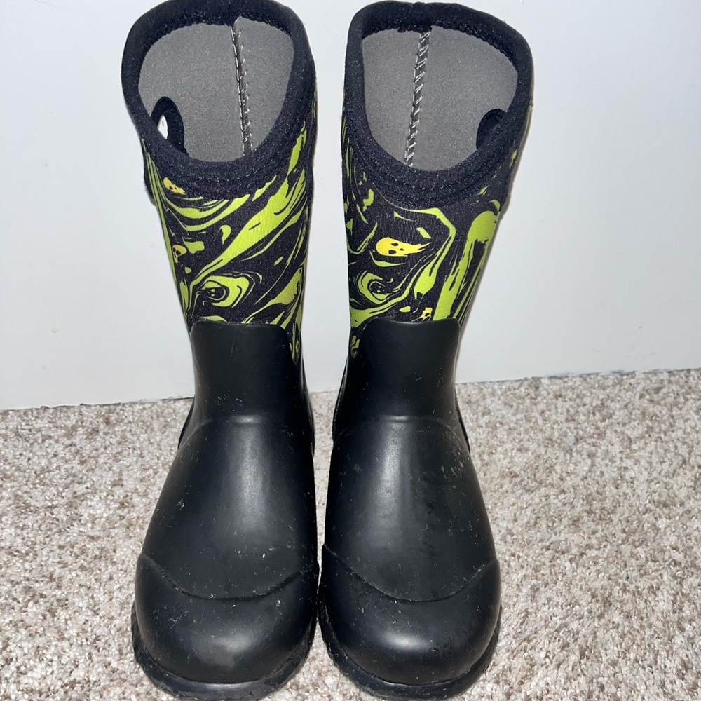 BOGS WATERPROOF WINTER BOOTS